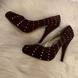 Privileged SZ 7.5 Brown flat studs 5″ Heels womens